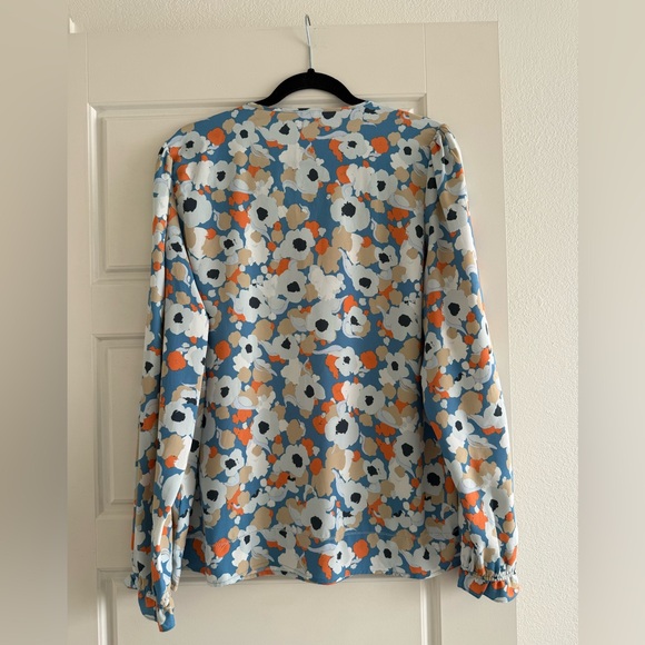 Joie Long Sleeve Floral White, Blue, and Orange Blouse Size Large - Picture 3 of 5